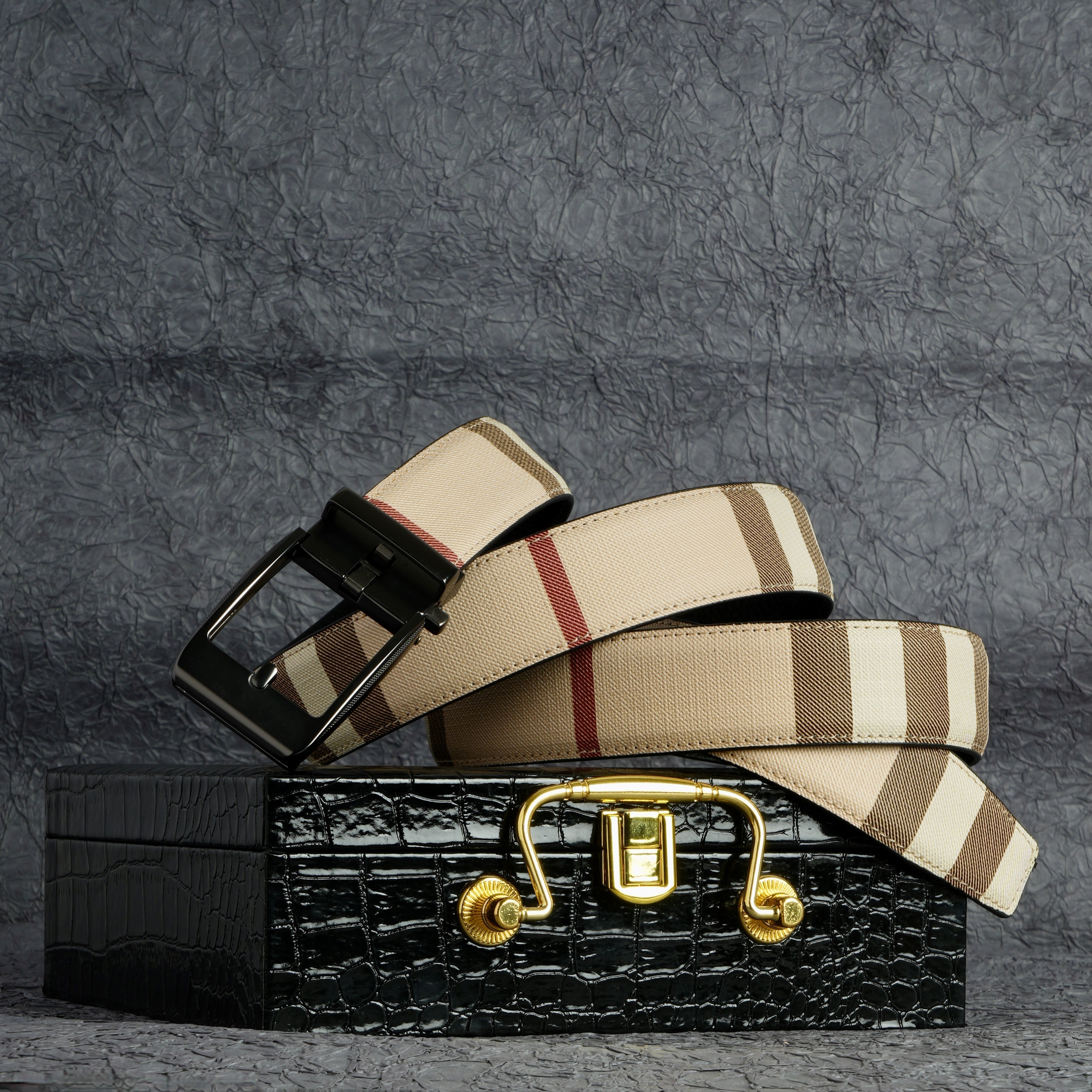 VEGETABLE TANNED 100% LEATHER BELT WITH CLASSIC BUCKLE alt