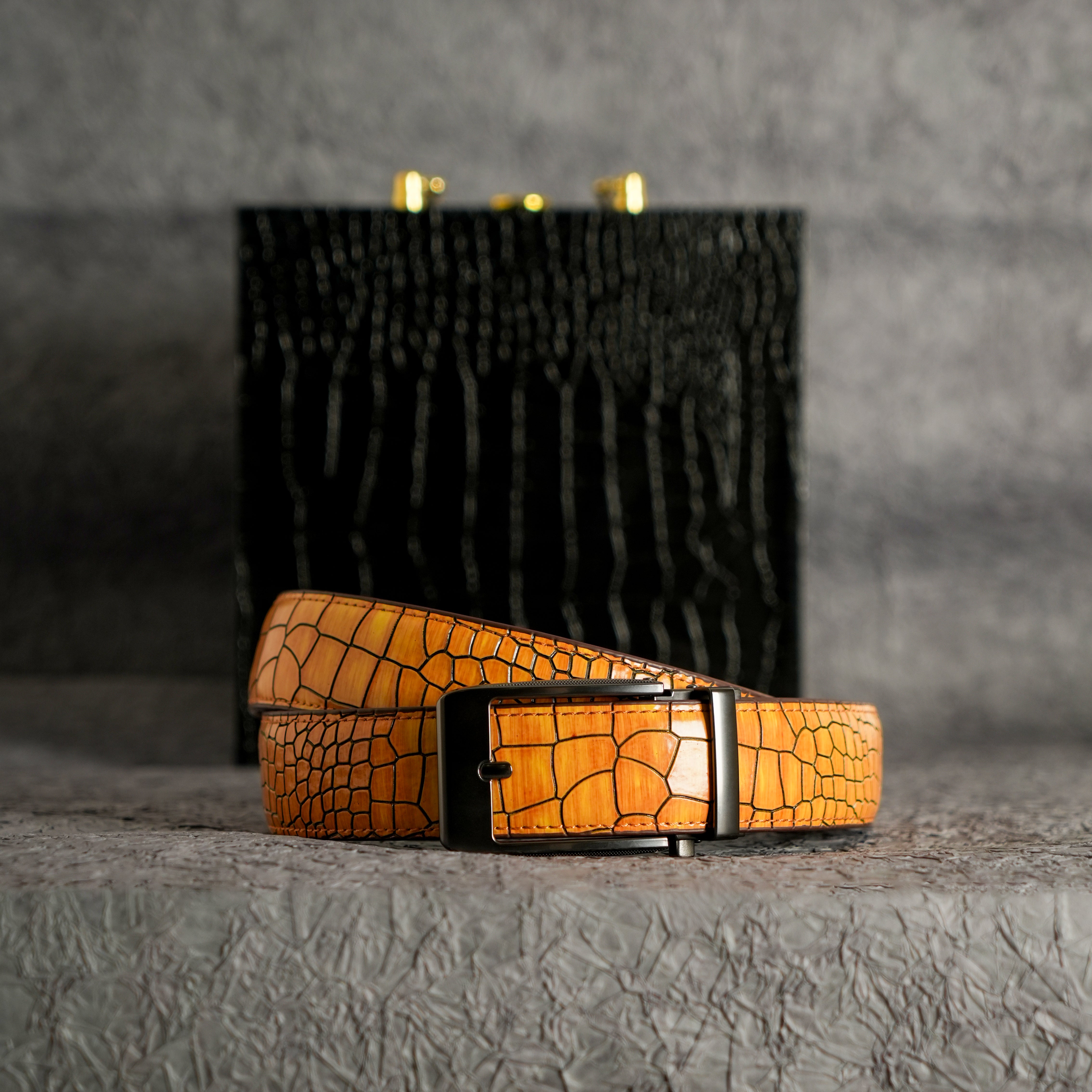 TORTOISE CRACK VEGETABLE TANNED 100% LEATHER BELT WITH CLASSIC BUCKLE
