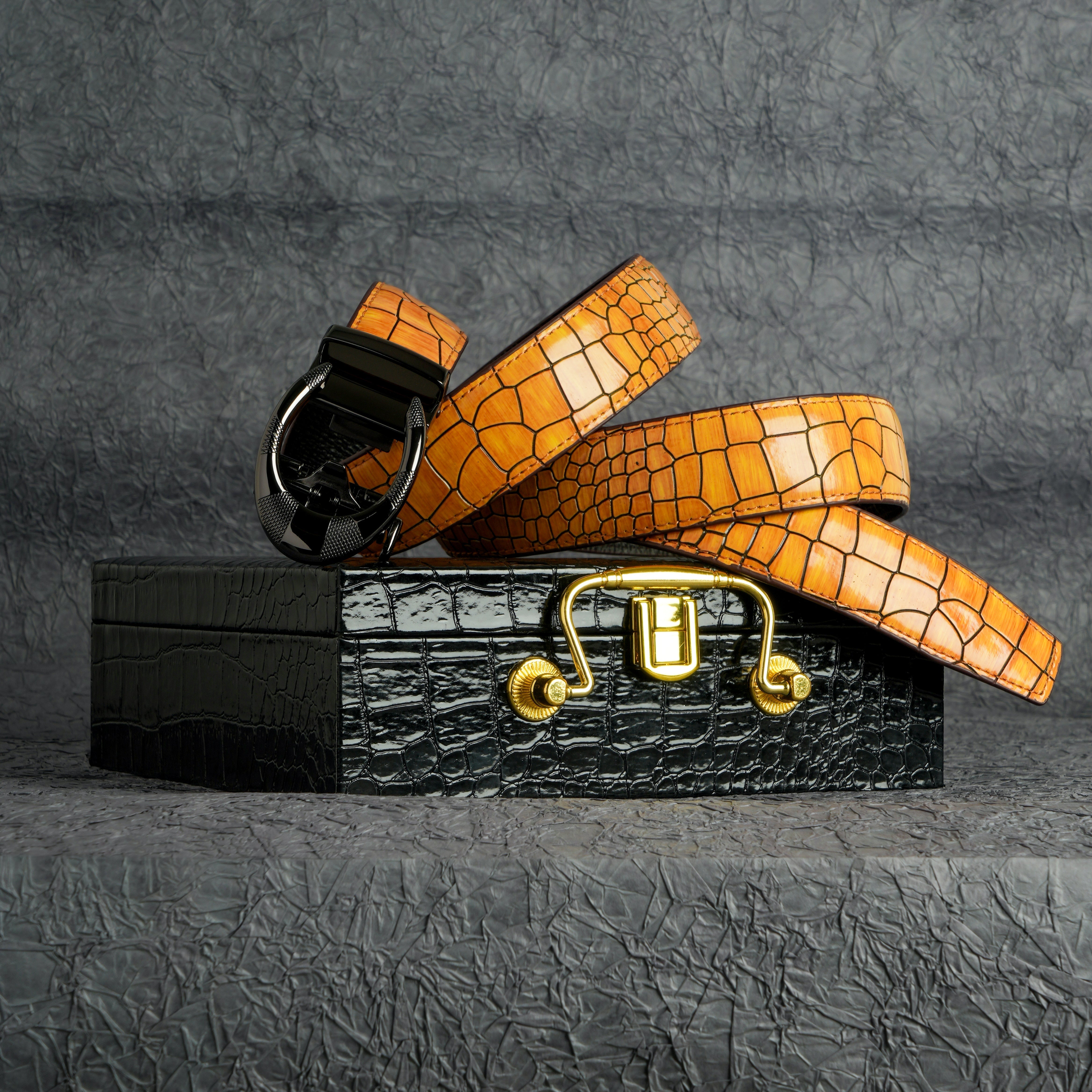 TORTOISE CRACK VEGETABLE TANNED 100% LEATHER BELT WITH CLASSIC BUCKLE alt