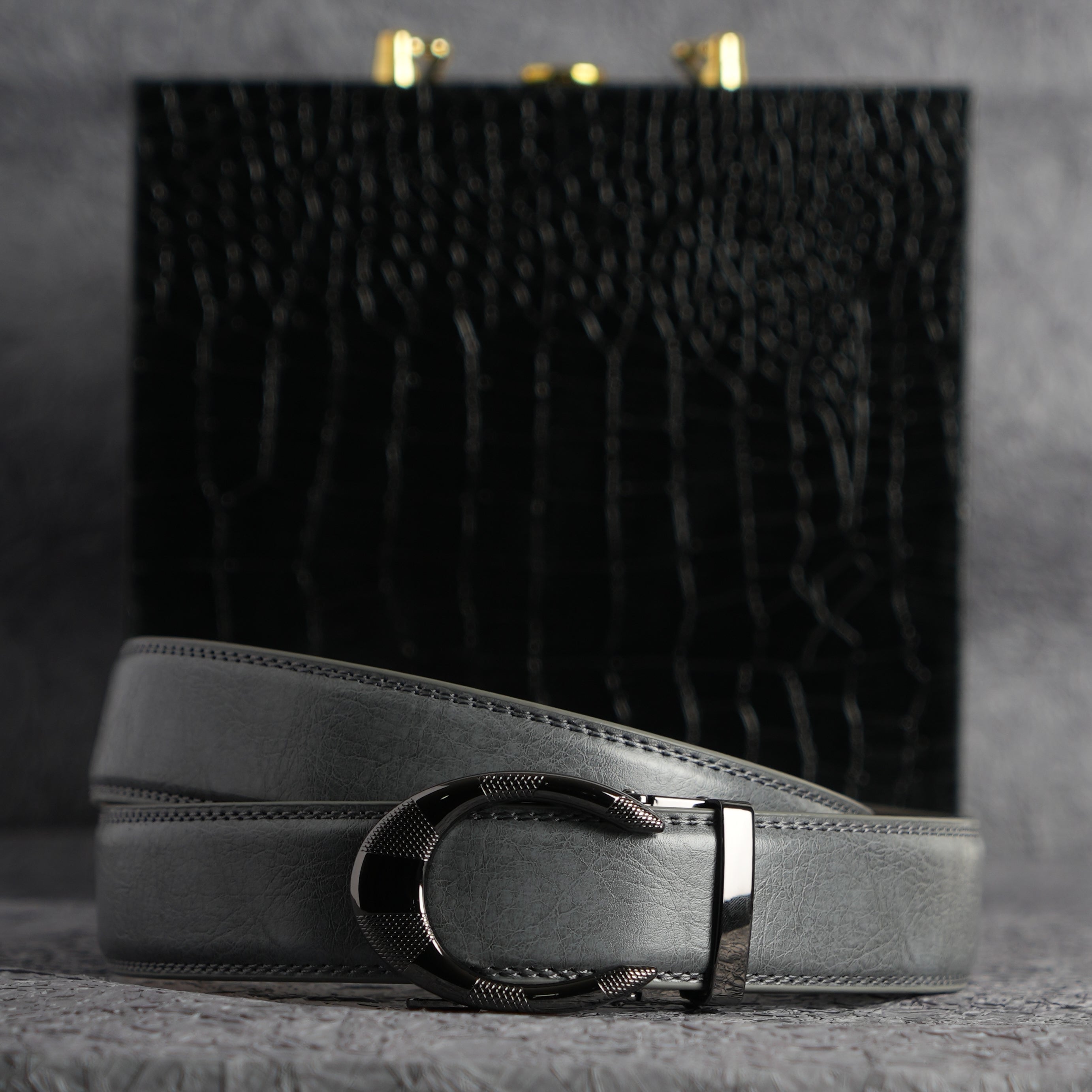 VEGETABLE TANNED 100% LEATHER BELT WITH CLASSIC BUCKLE