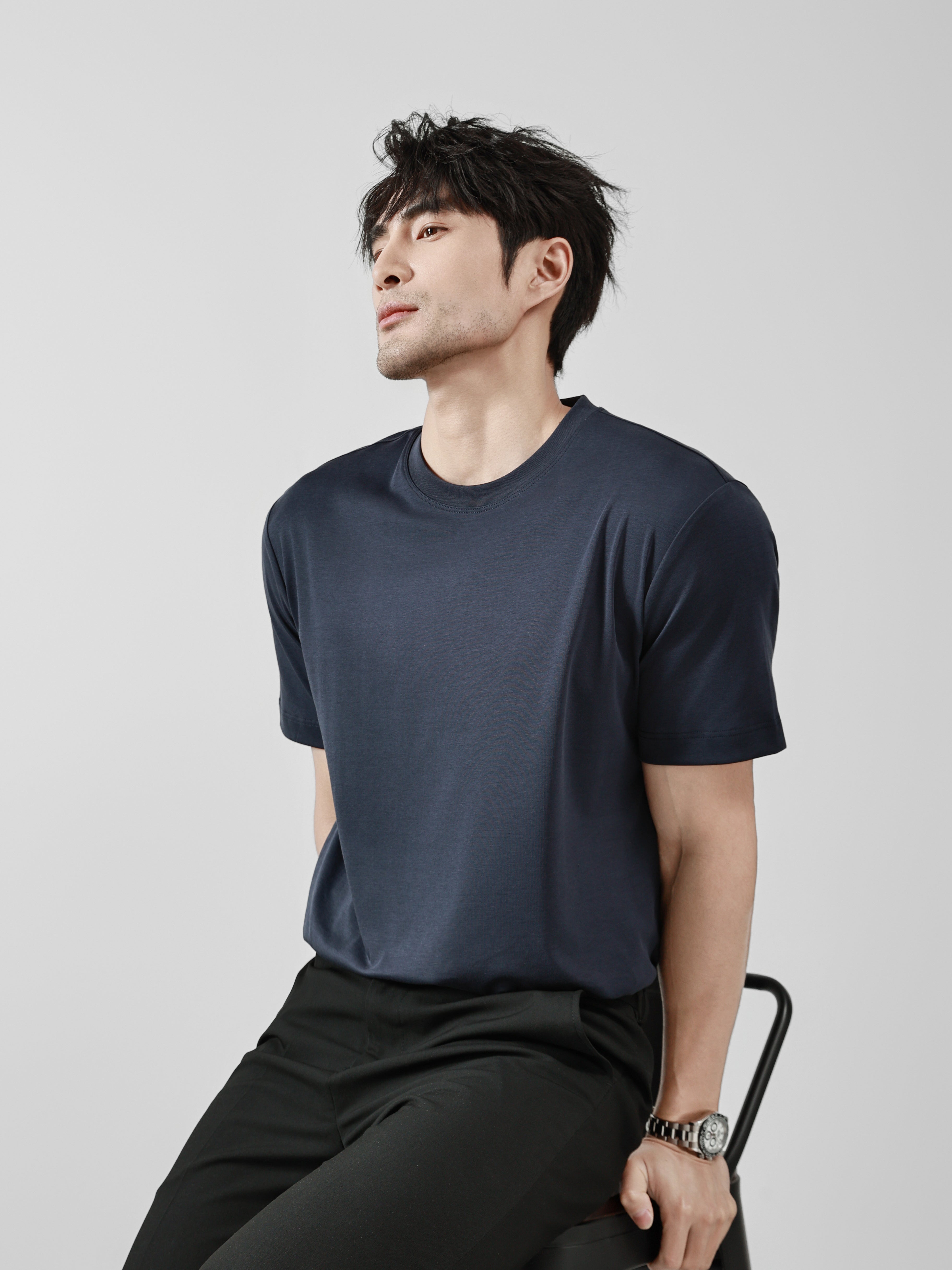 CLASSIC CREW NECK - DEEP BLUE