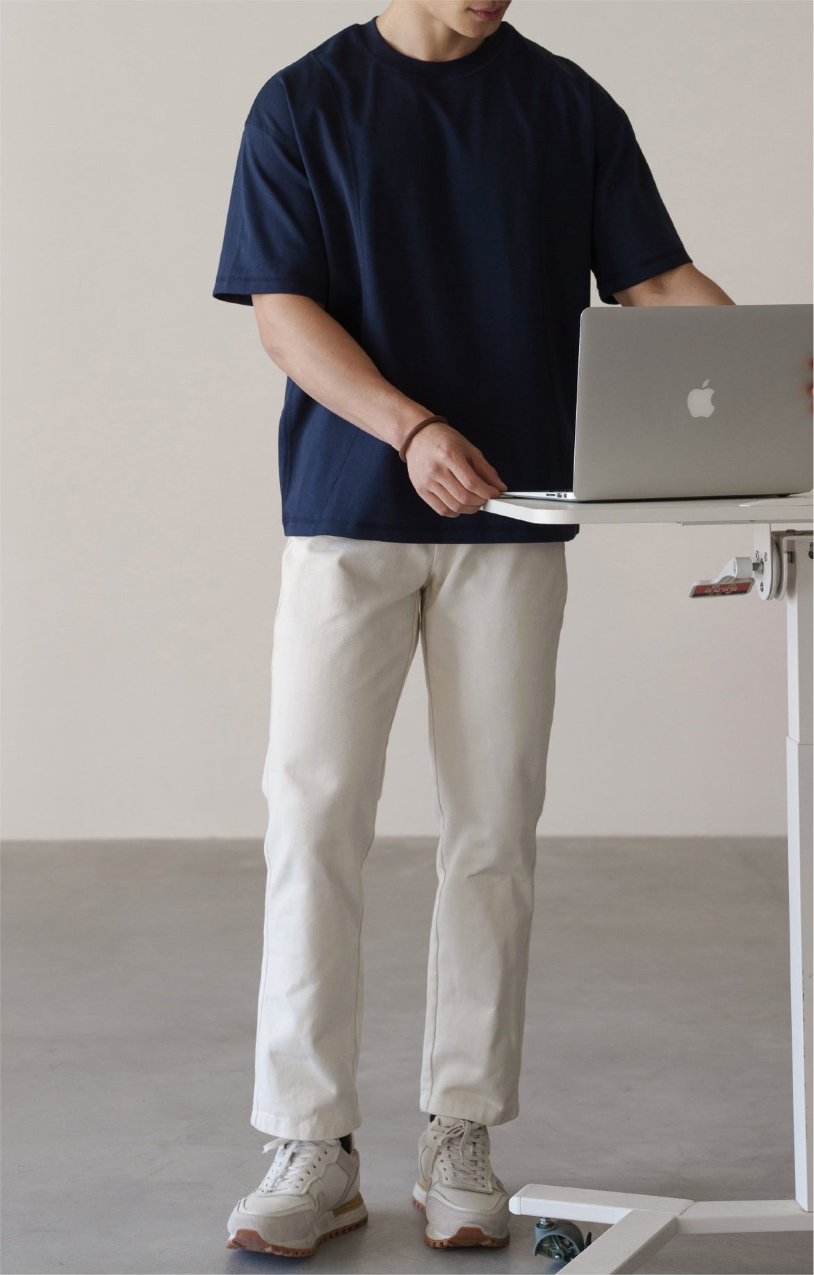 Cold Thread 65 % Cotton Sorona Blend Tee in Navy alt