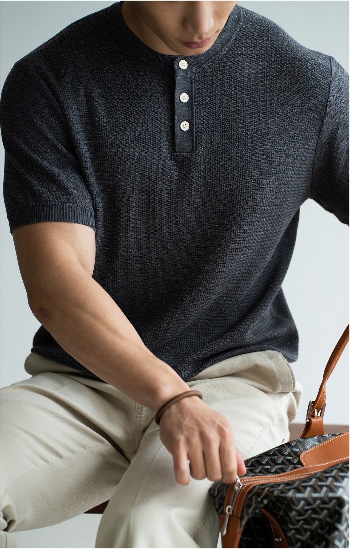 Barn Style Textured Lyocell Linen Henley Tee in Grey