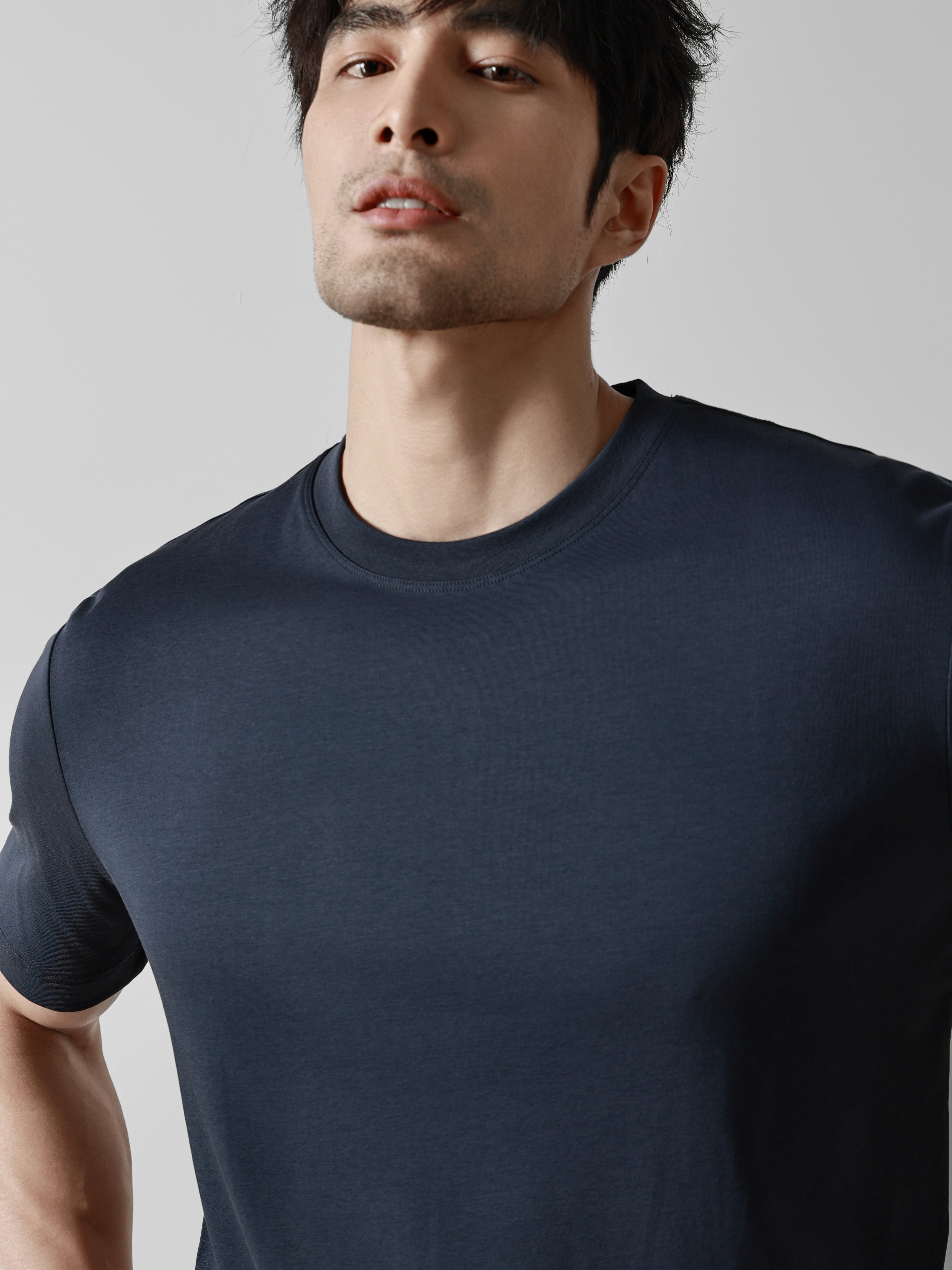 CLASSIC CREW NECK - DEEP BLUE alt