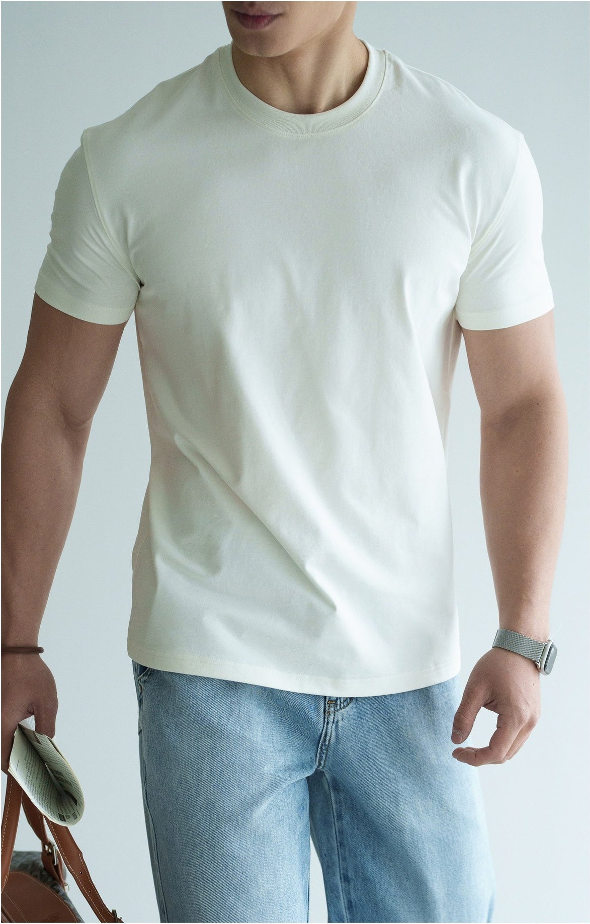 Titan Cut 74 % Cotton Tee in White