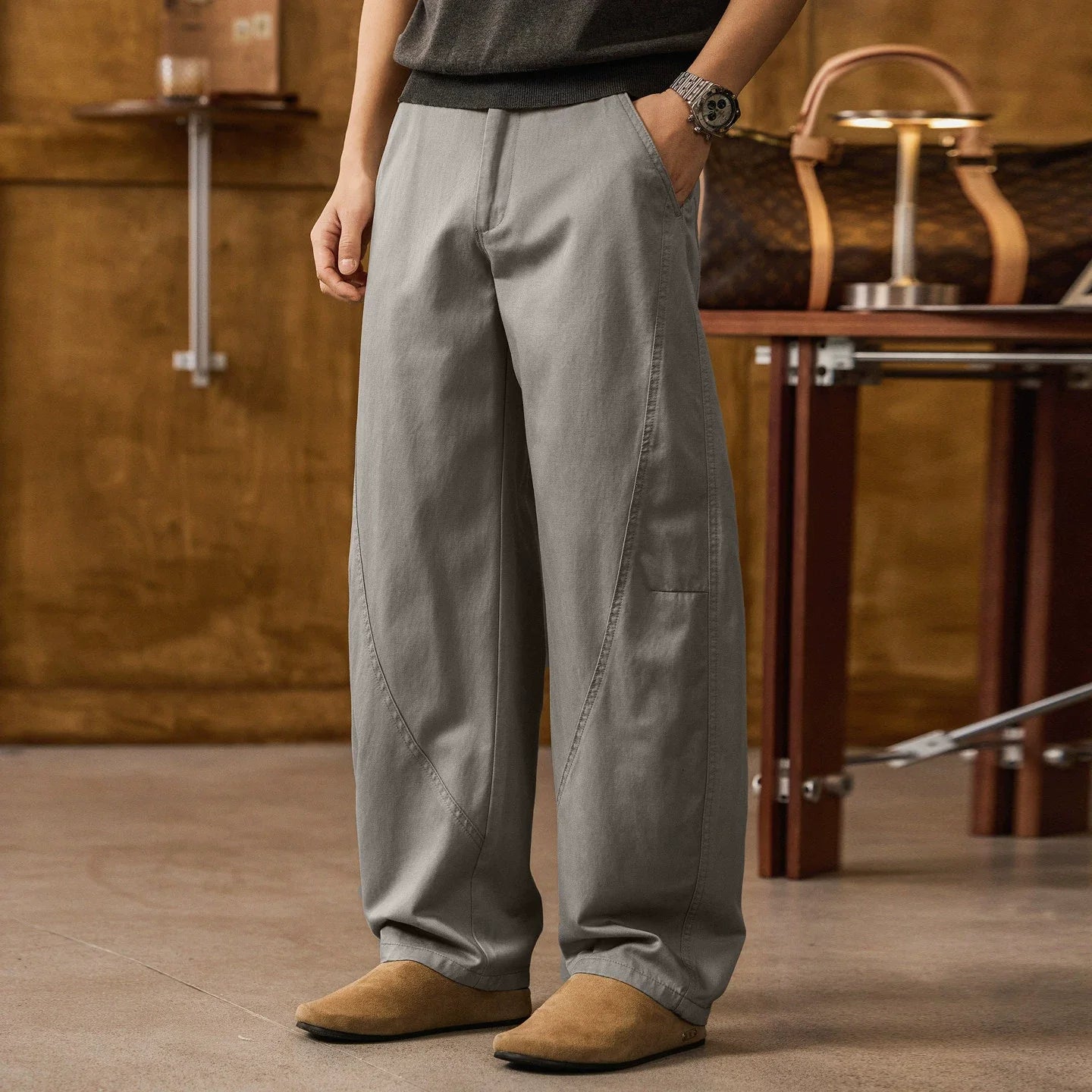 The Horizon Curved-Blade Fluid Korean Fit Trouser - LIGHTGREY