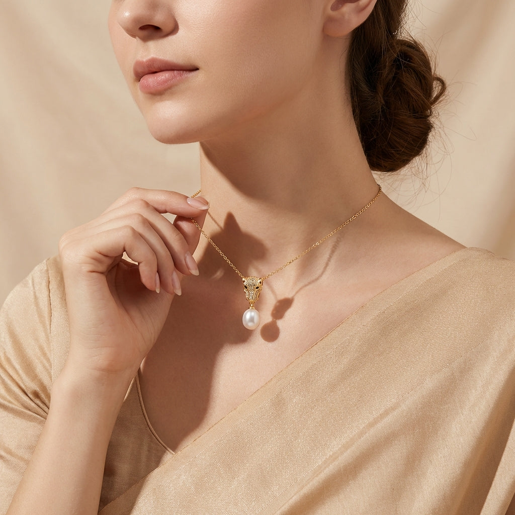 Panther Pearl Drop Pendant Chain